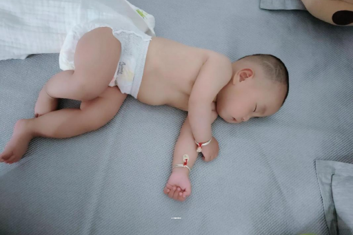 商洛1岁宝宝可以吃盐吗